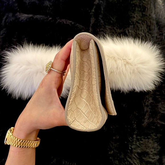 NWT BURBERRY 100% Alligator Clutch. - Picture 7 of 16